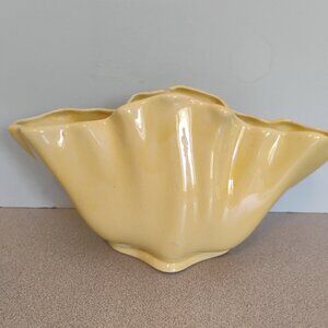 Metlox Vintage Yellow Ruffled Vase/Planter